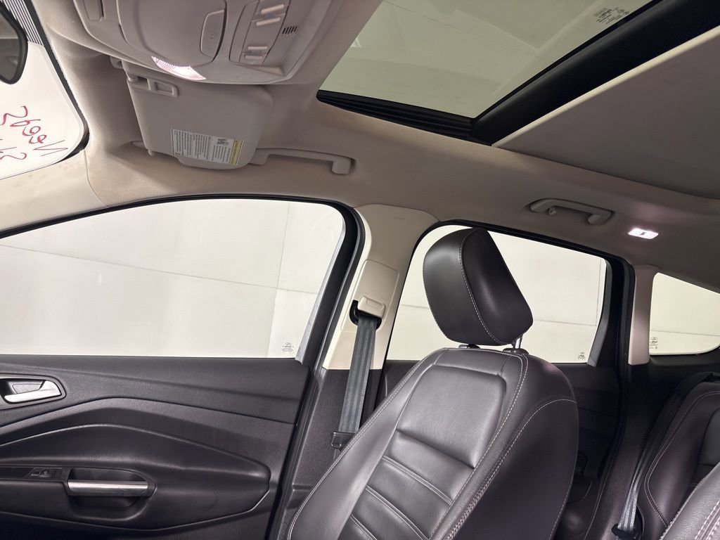 Used 2019 Ford Escape SEL image 23