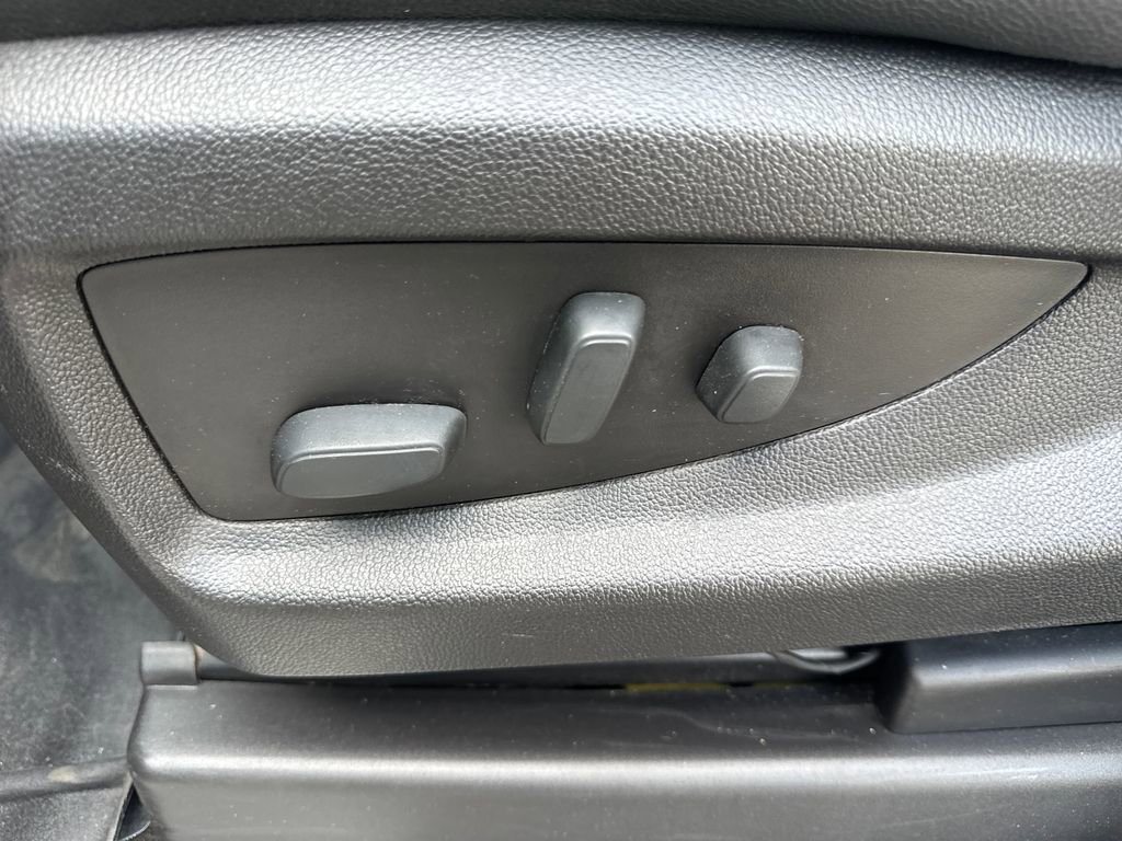 Used 2018 Chevrolet Silverado 1500 LTZ Z71 w/ LTZ Plus Package AWD/4WD image 37