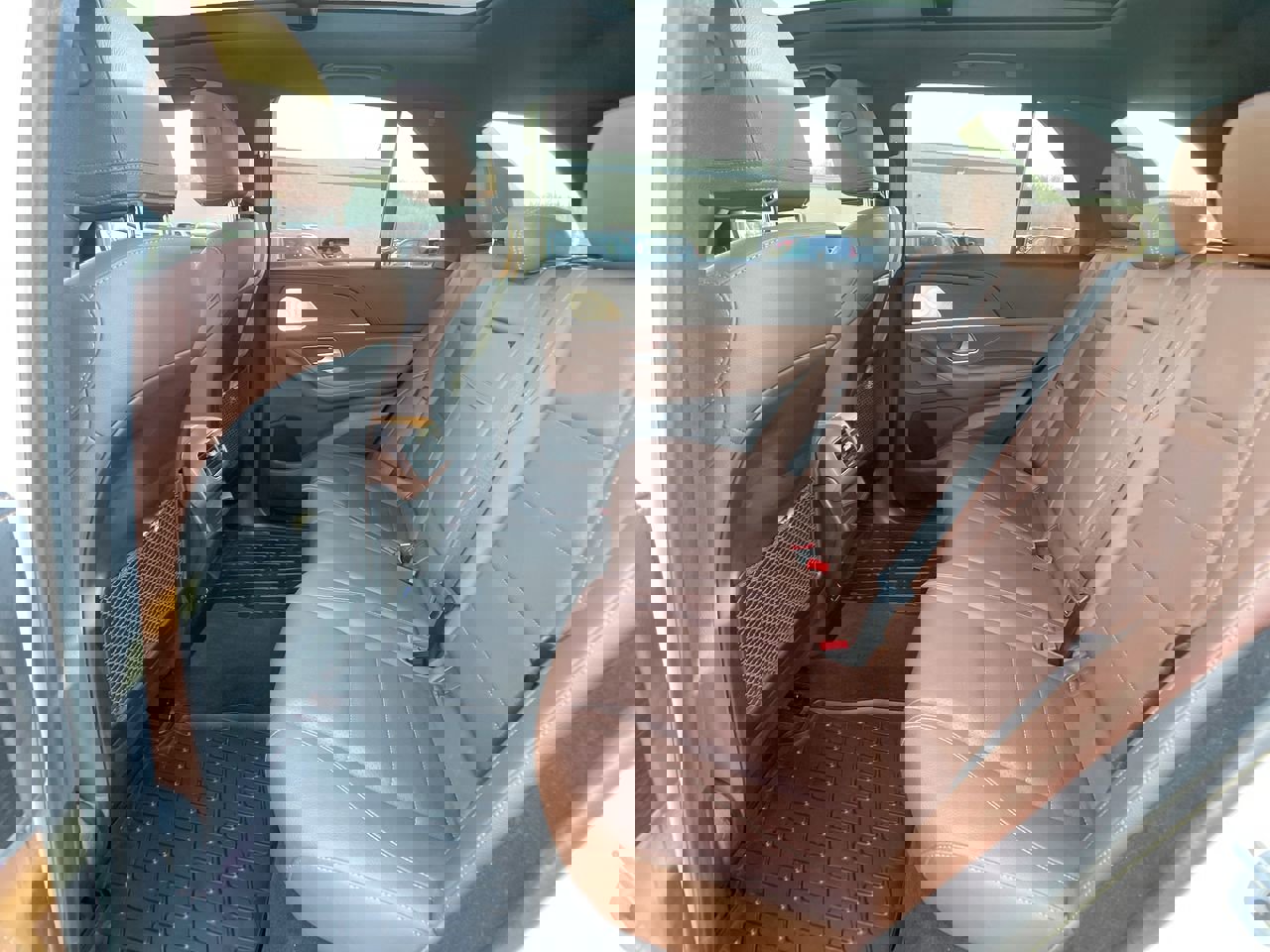 Used 2024 Mercedes-Benz GLE 350 4MATIC image 24