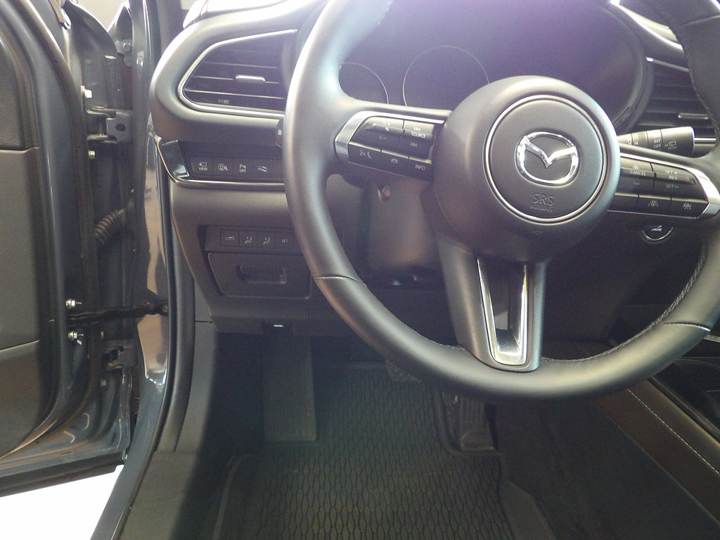 Certified 2025 MAZDA CX-30 2.5 Turbo w/ Premium Plus Pkg AWD/4WD image 16