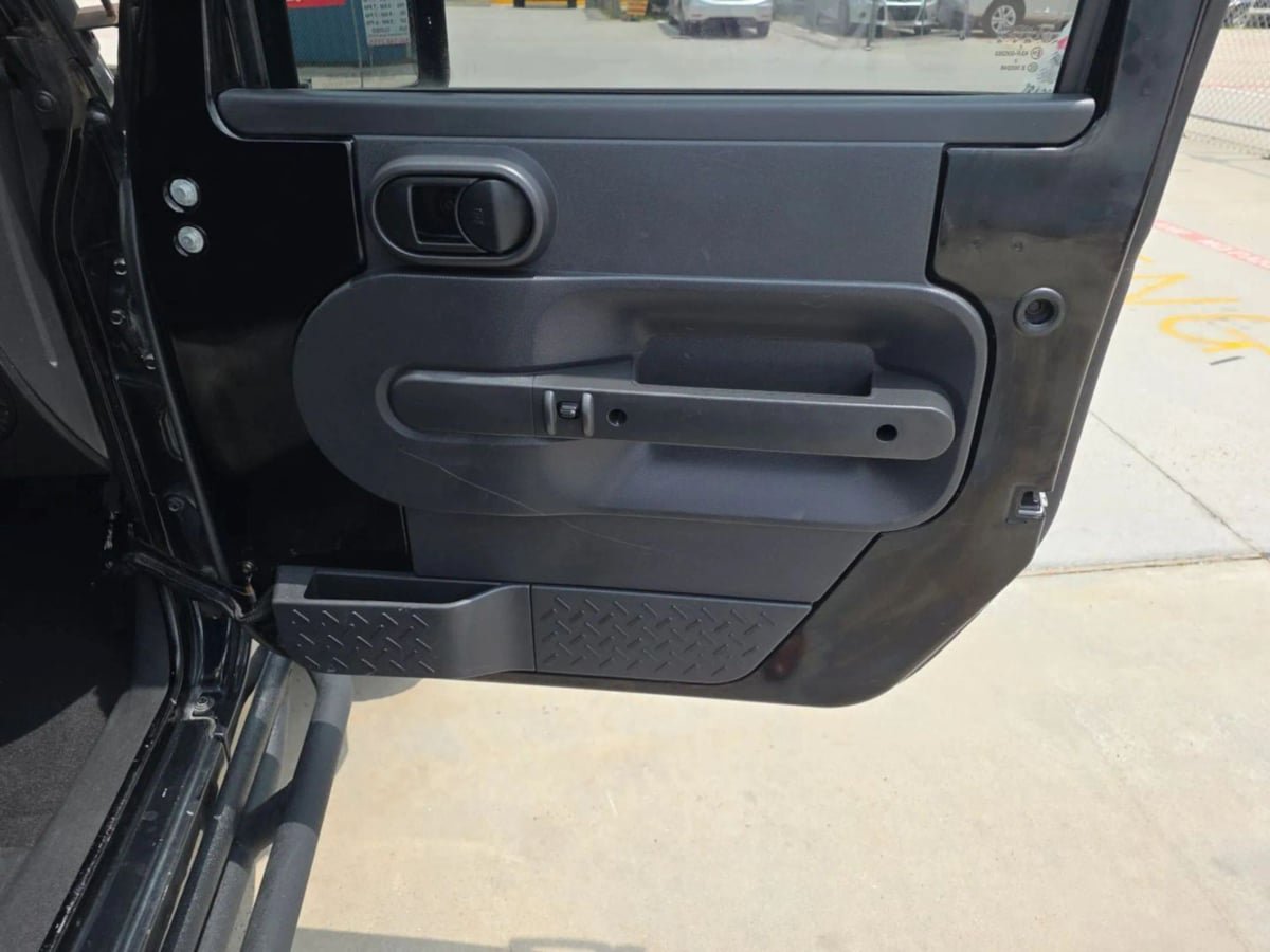 Used 2008 Jeep Wrangler X AWD/4WD image 7