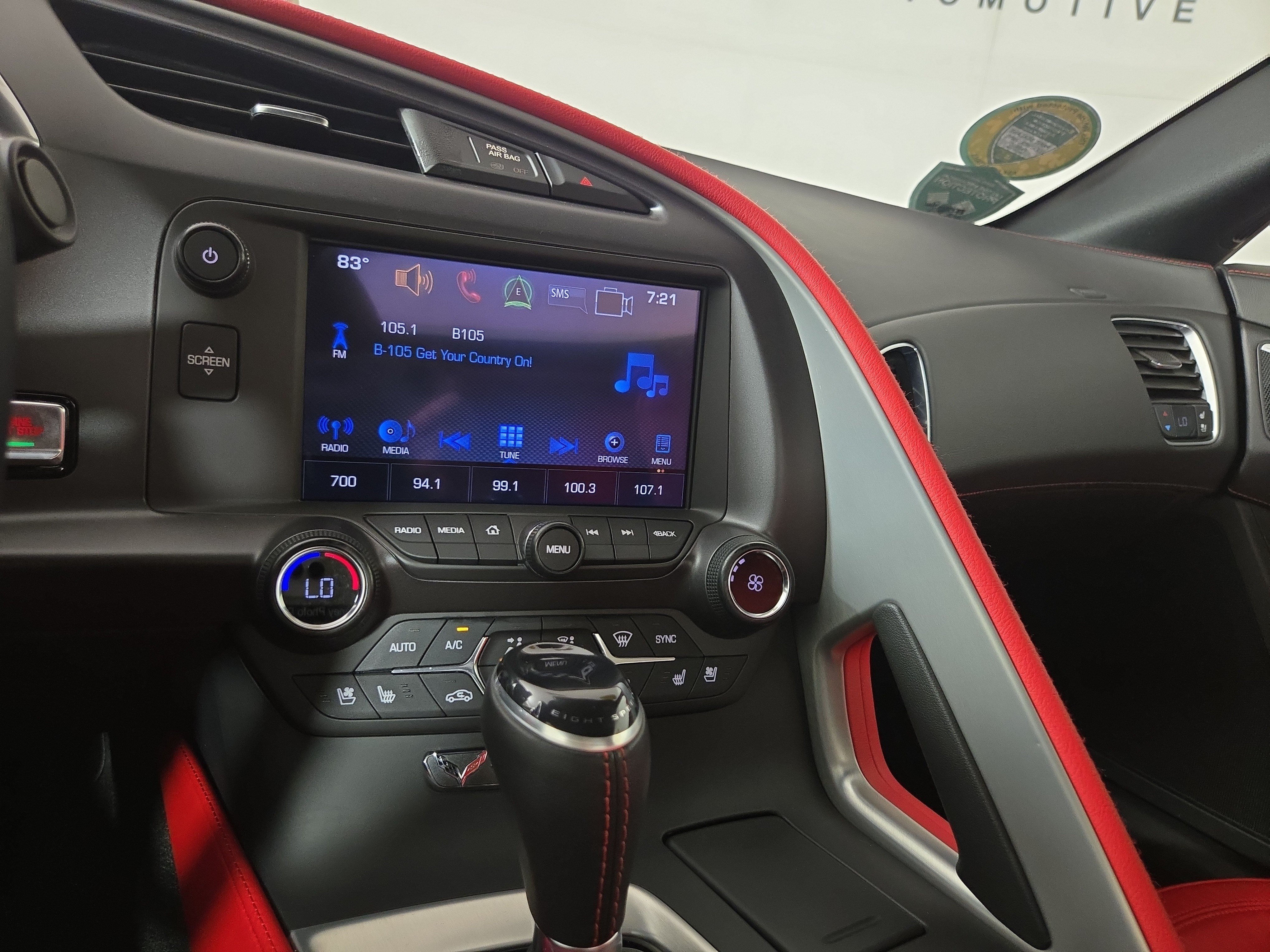 Used 2019 Chevrolet Corvette Stingray Convertible w/ 2LT Preferred Equipment Group RWD image 21