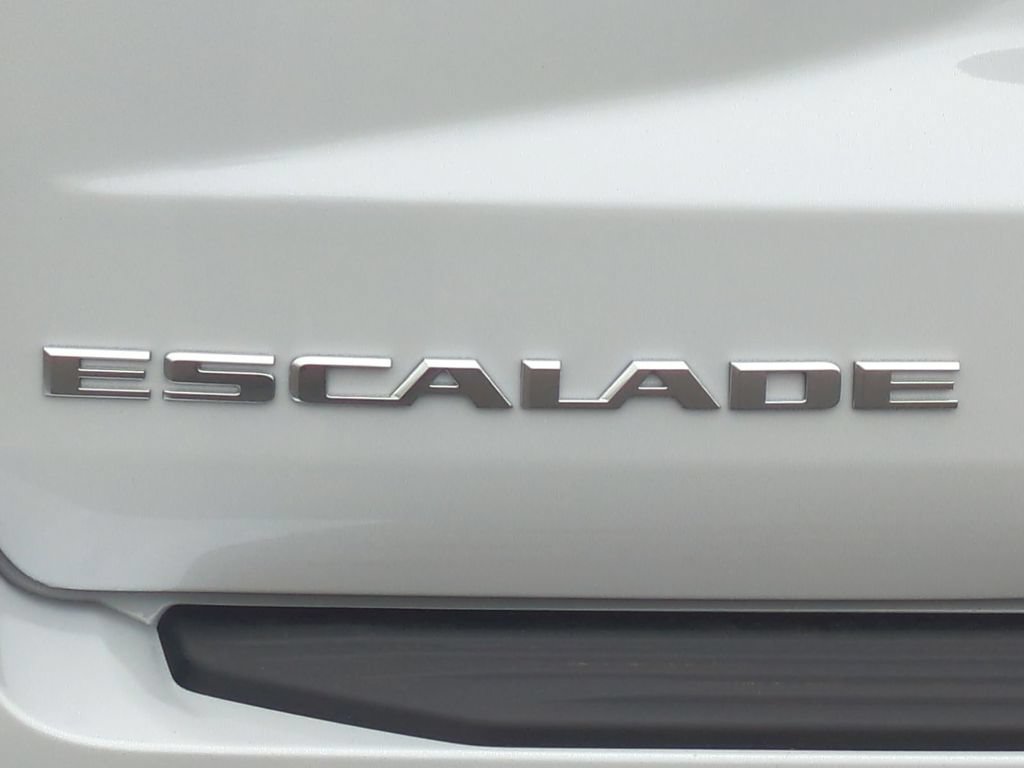 New 2026 Cadillac Escalade ESV Platinum Luxury AWD/4WD image 10