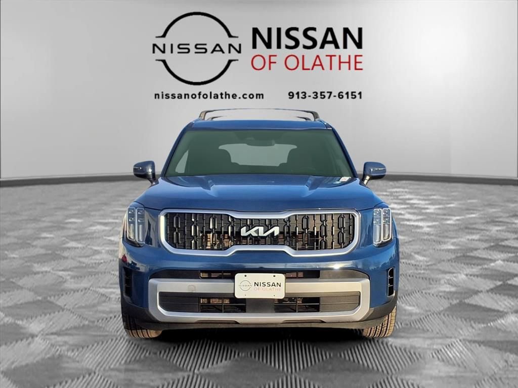 Used 2023 Kia Telluride EX w/ EX Captain's Chair Package image 34