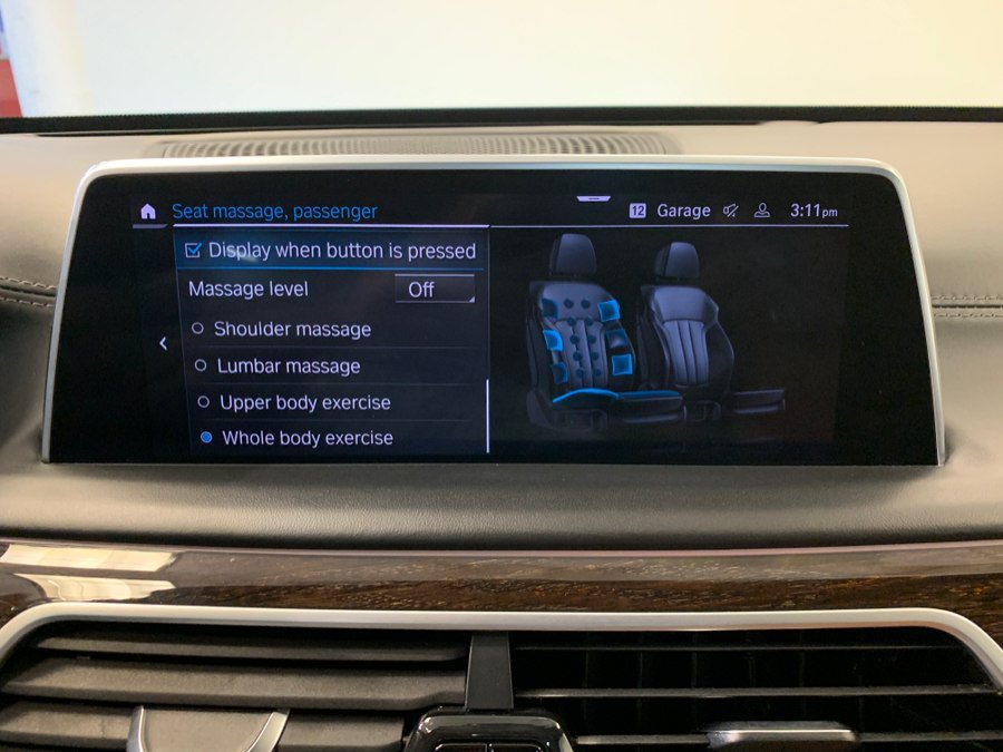 Used 2021 BMW 750i xDrive w/ Executive Package AWD/4WD image 52