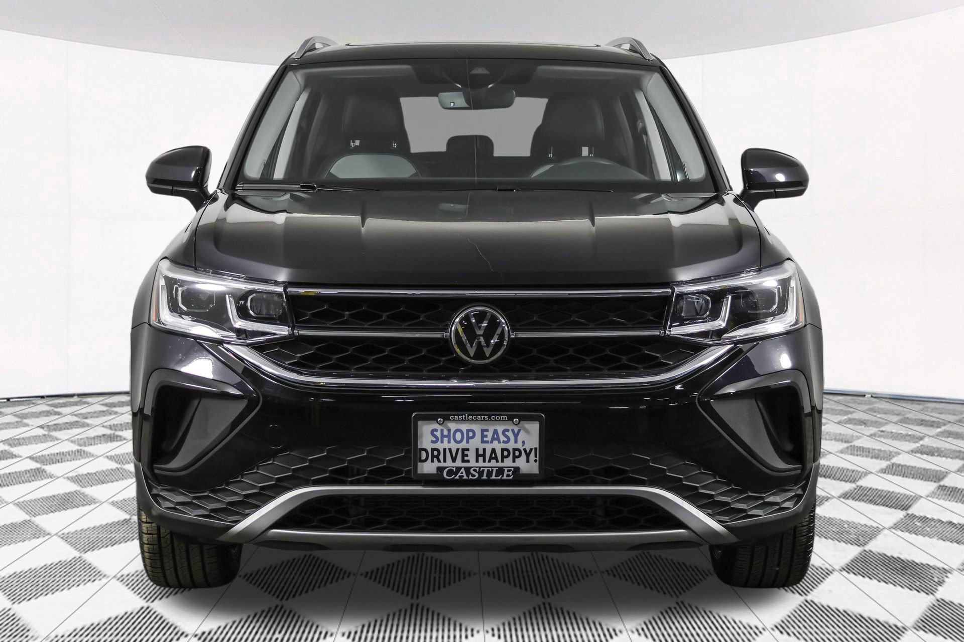 Used 2022 Volkswagen Taos SEL w/ Panoramic Sunroof Package image 14