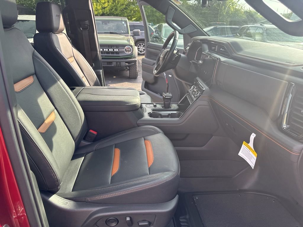 Used 2023 GMC Sierra 1500 AT4 w/ AT4 Premium Package AWD/4WD image 36