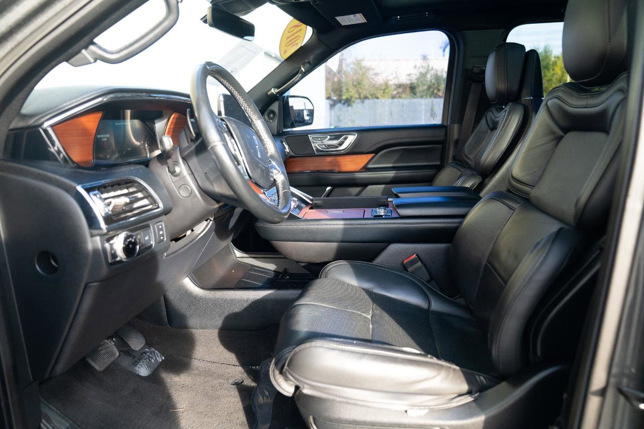 Used 2018 Lincoln Navigator Reserve w/ Technology Package image 26