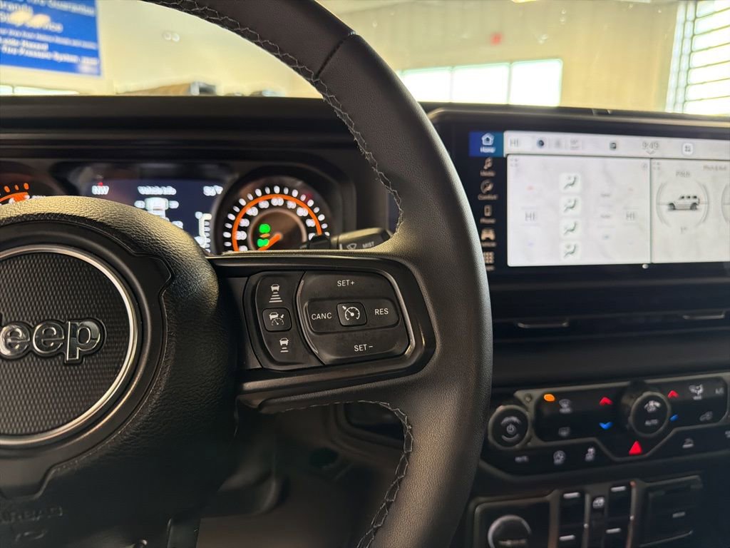 Used 2026 Jeep Wrangler Unlimited Rubicon AWD/4WD image 18