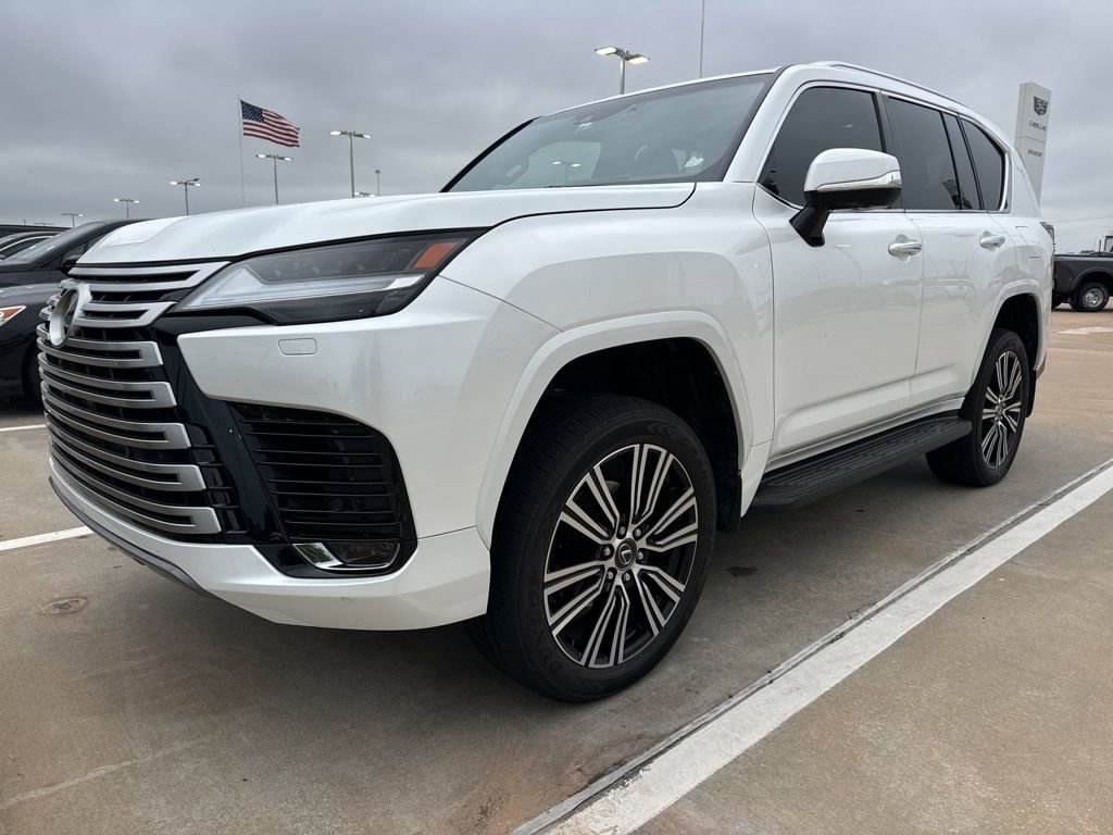 Used 2024 Lexus LX 600 4WD w/ Luxury Package image 1