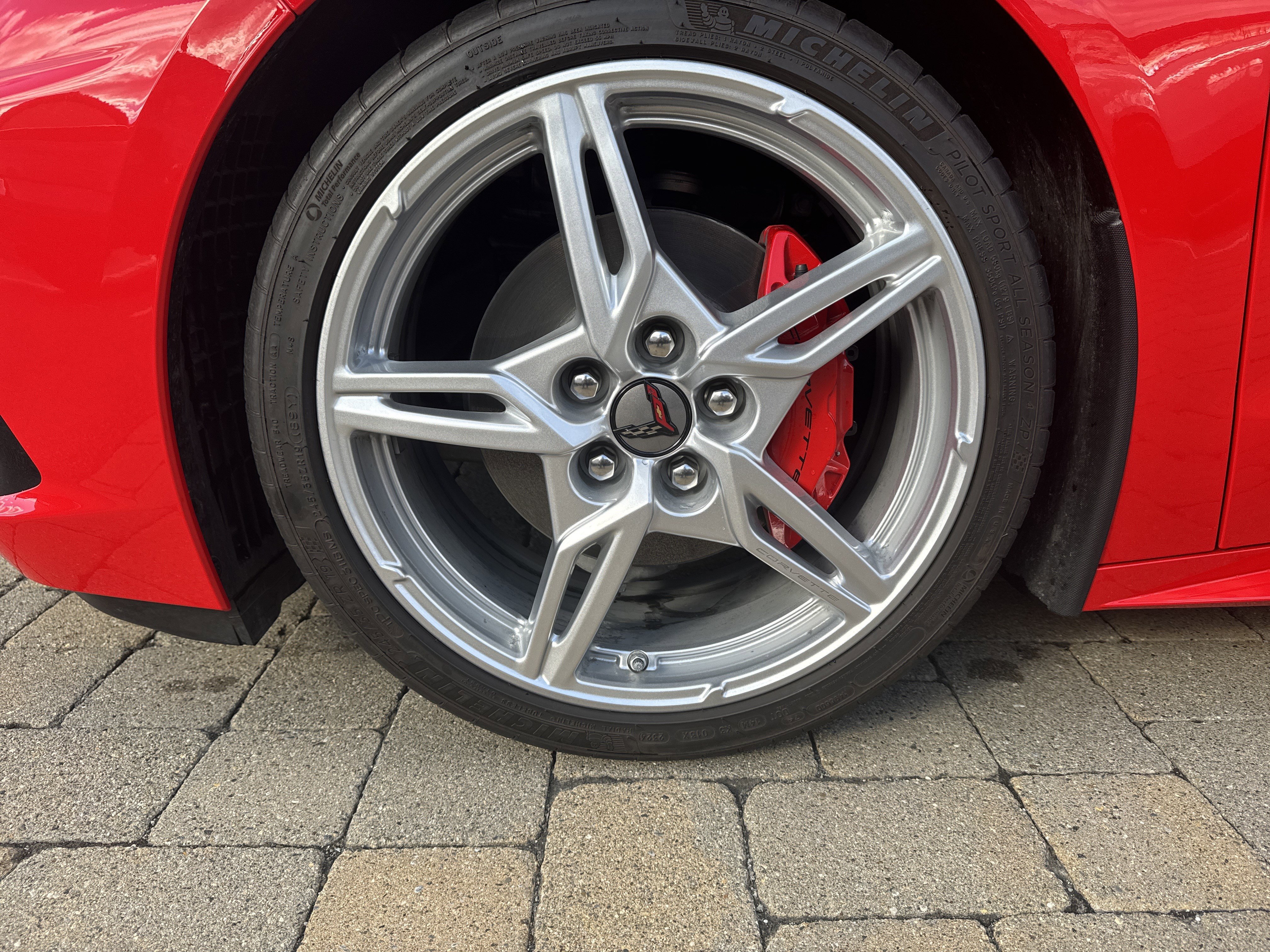 Used 2024 Chevrolet Corvette Stingray Premium Conv image 9