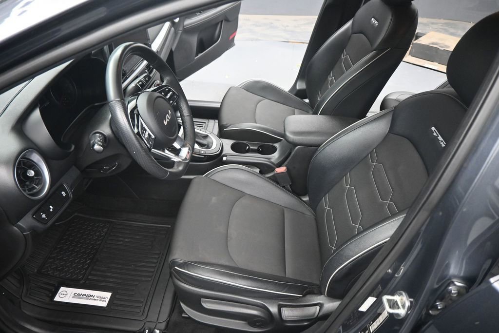 Used 2023 Kia Forte GT-Line FWD image 9