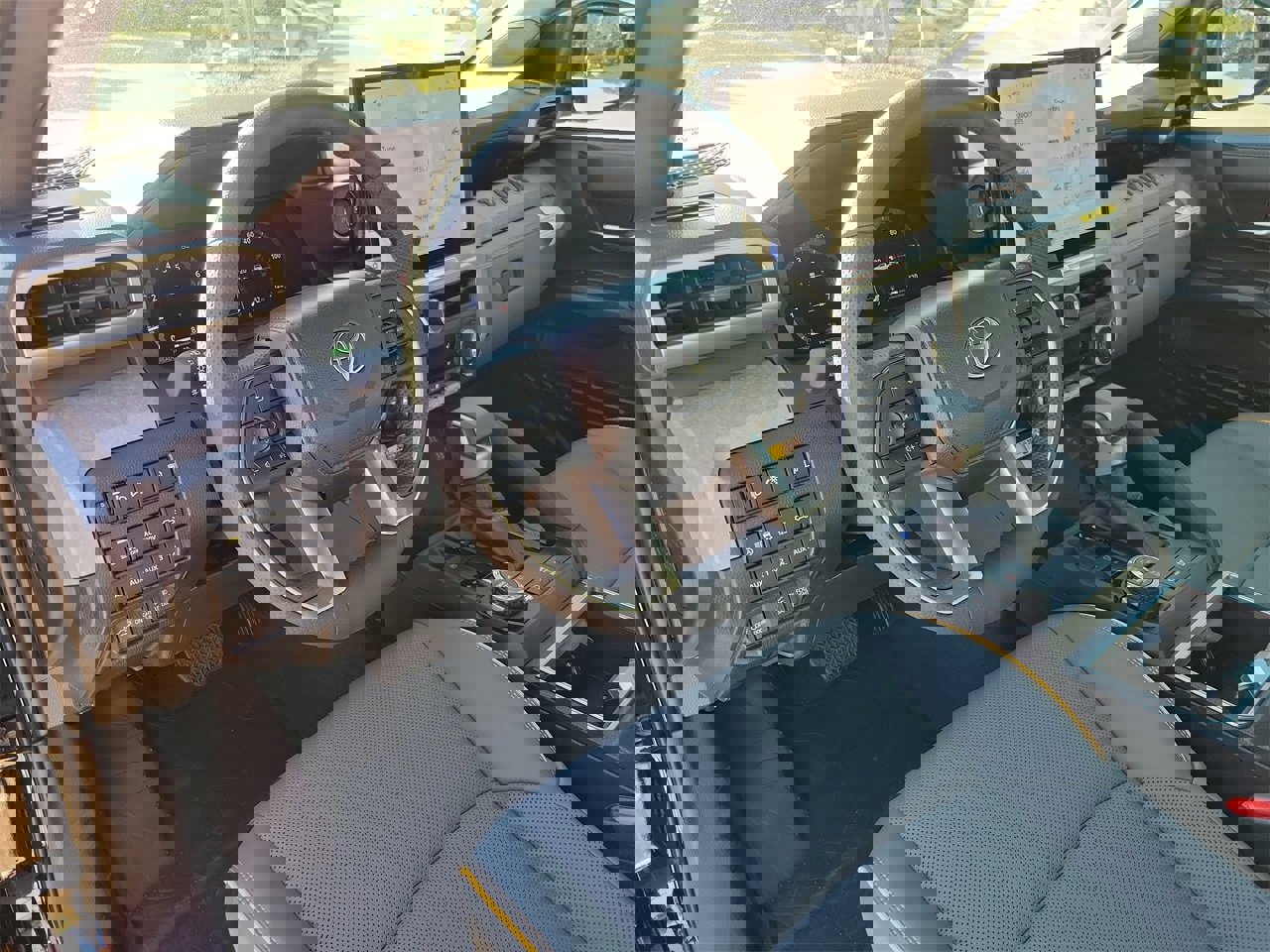 New 2025 Toyota Tacoma Trailhunter image 15