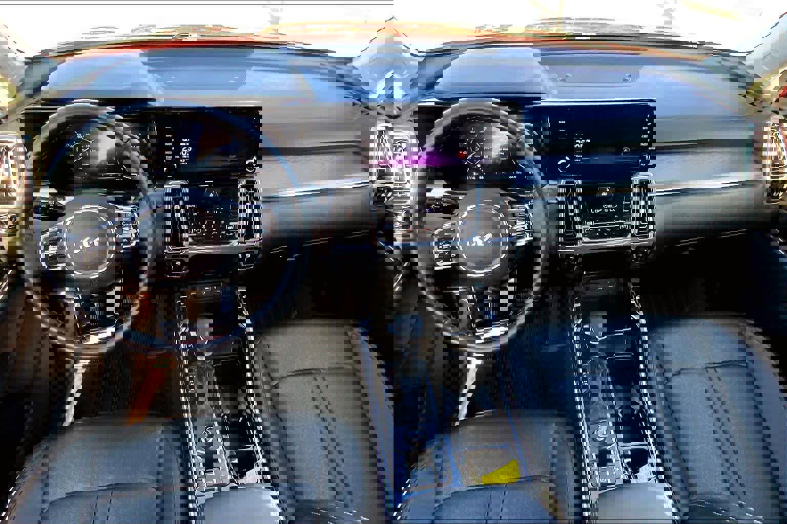 Used 2023 Kia Sorento SX image 15