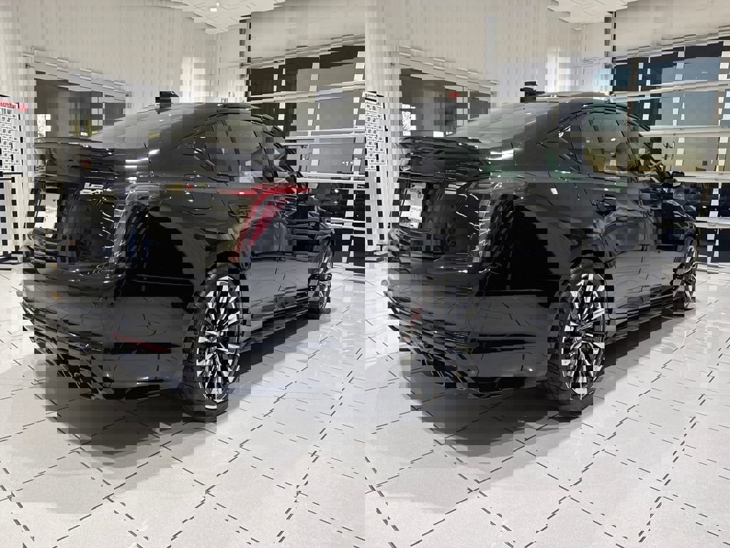 New 2026 Cadillac CT5 V Blackwing w/ Precision Package image 5