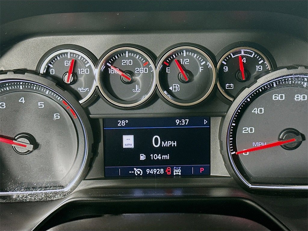 Used 2021 Chevrolet Suburban RST w/ Luxury Package image 15