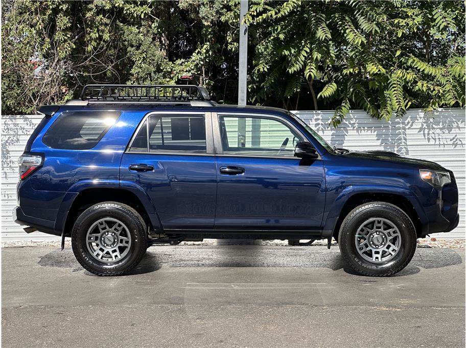 Used 2020 Toyota 4Runner Venture w/ Moonroof Package AWD/4WD image 13