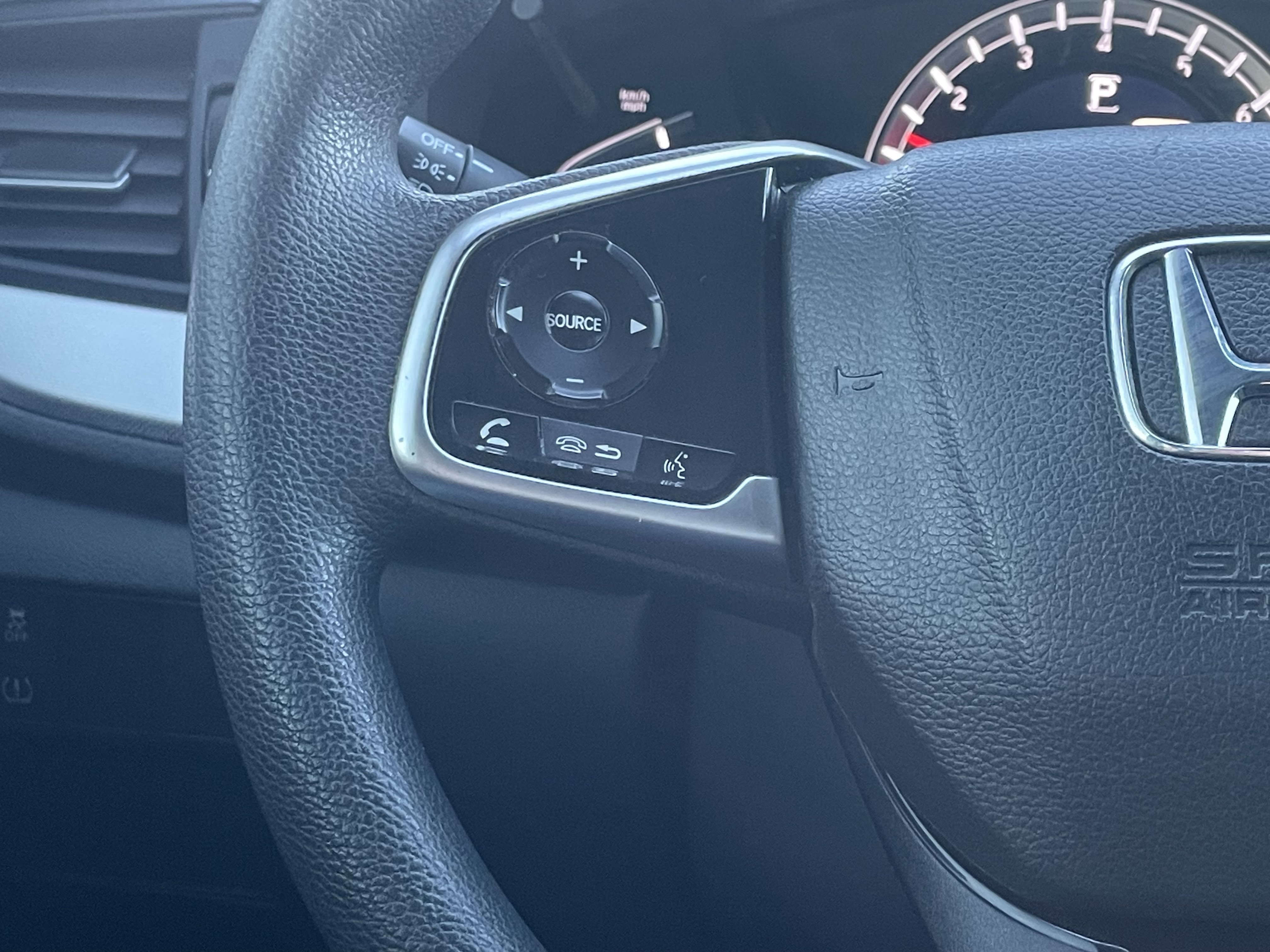 Used 2018 Honda CR-V LX image 18