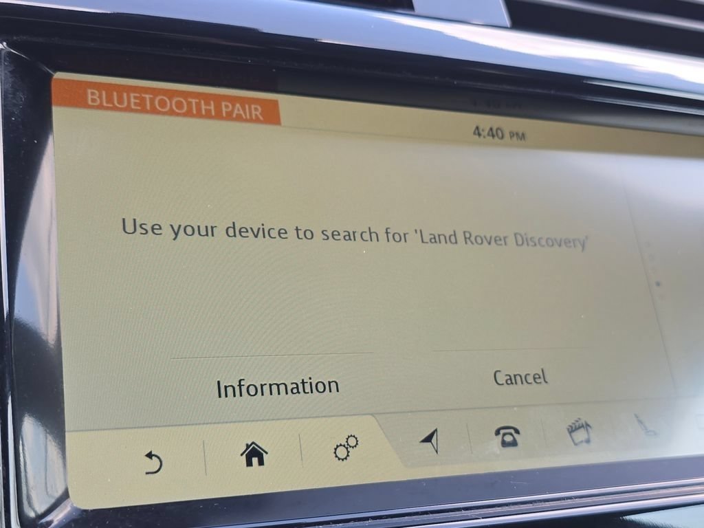 Used 2019 Land Rover Discovery HSE AWD/4WD image 15