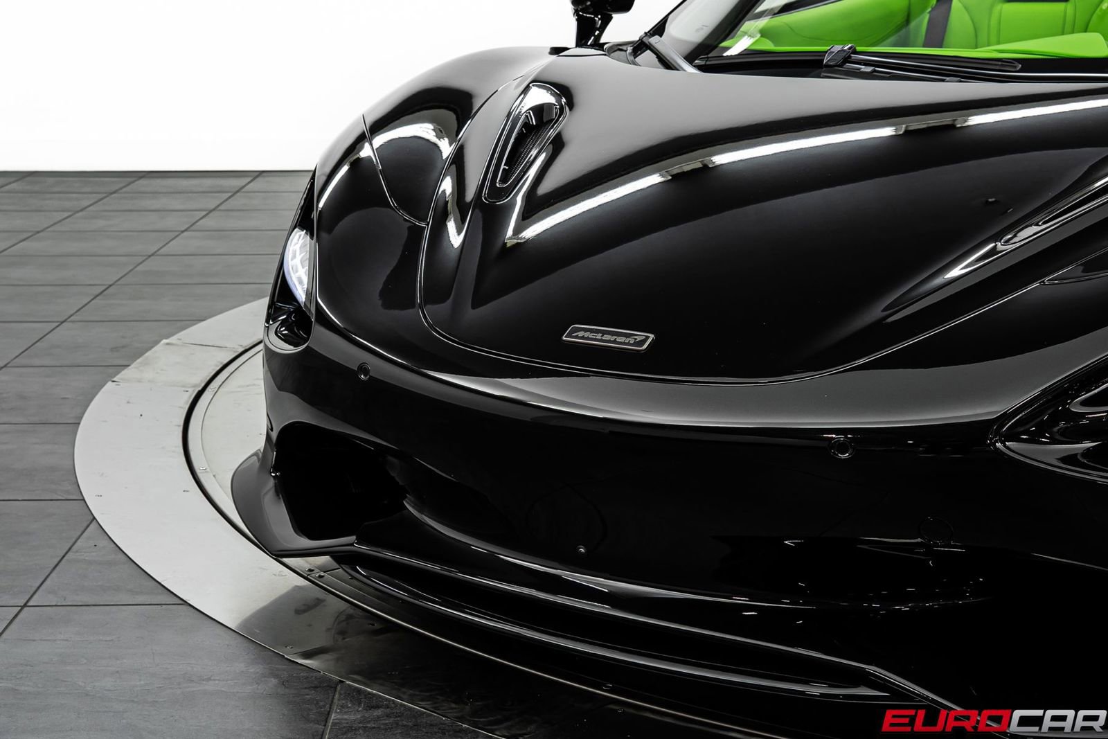 Used 2026 McLaren 750S Spider RWD image 14