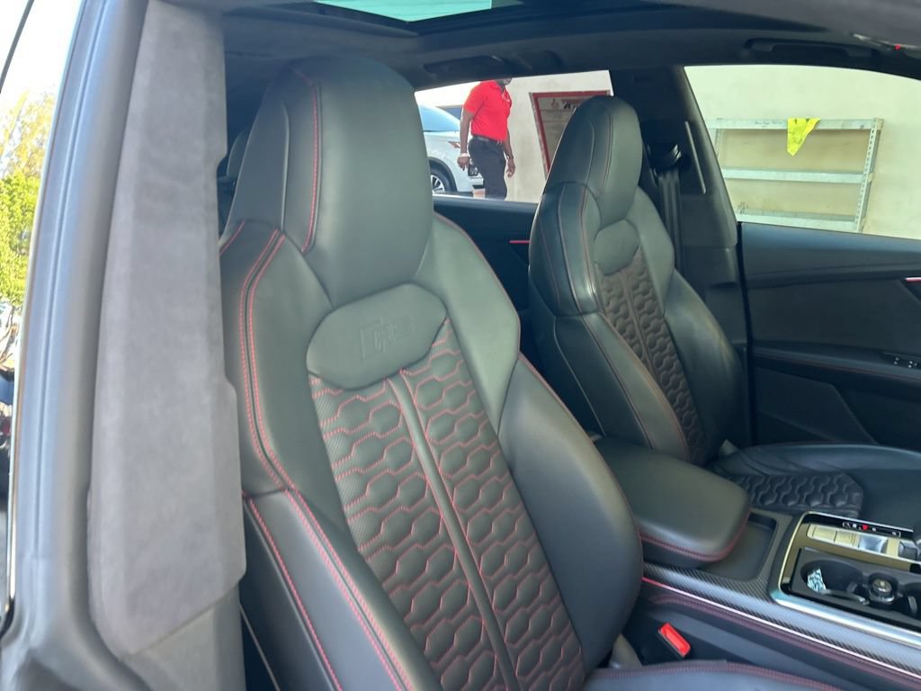 Used 2024 Audi RS Q8 AWD/4WD image 23
