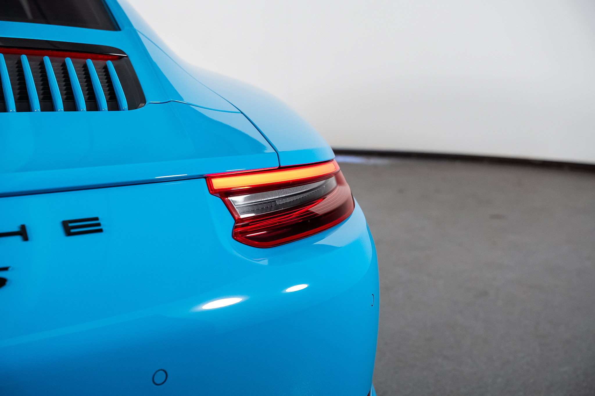 Used 2018 Porsche 911 Carrera S RWD image 23