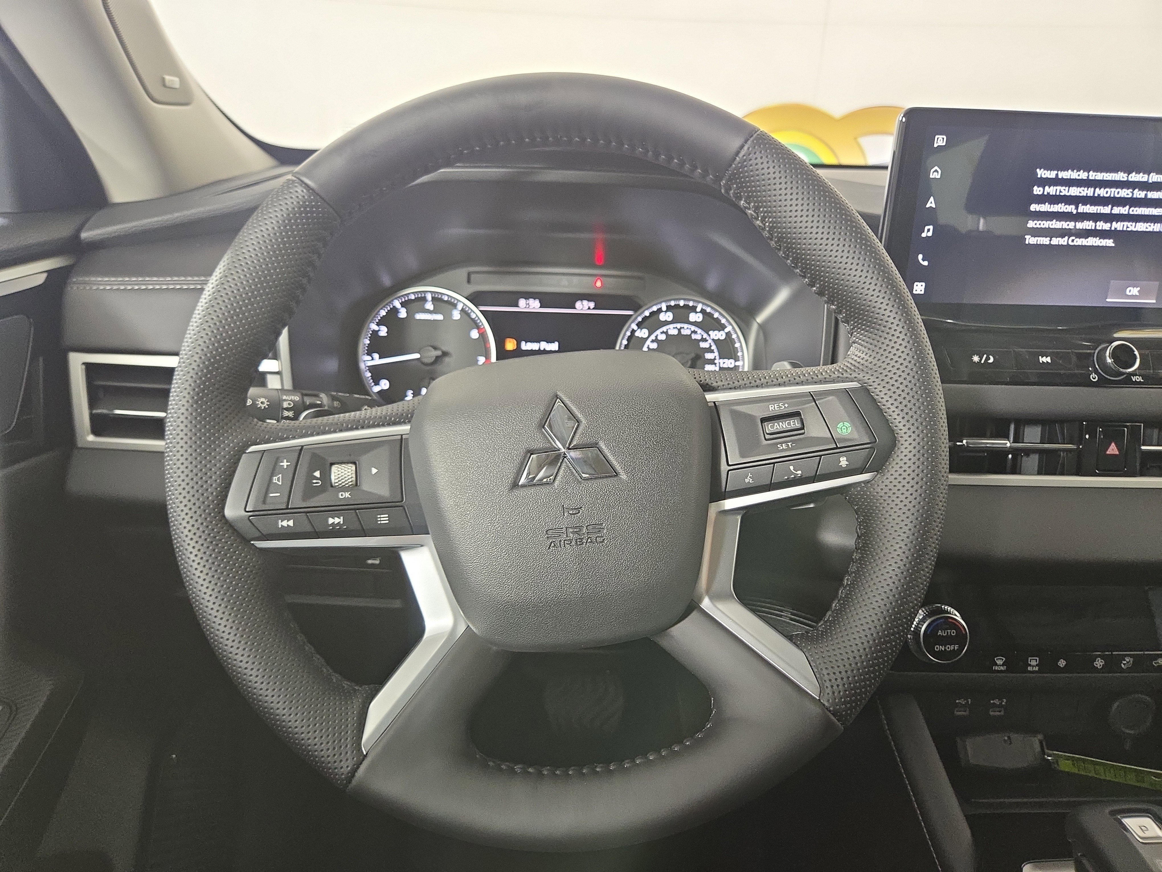 New 2026 Mitsubishi Outlander SE FWD image 14