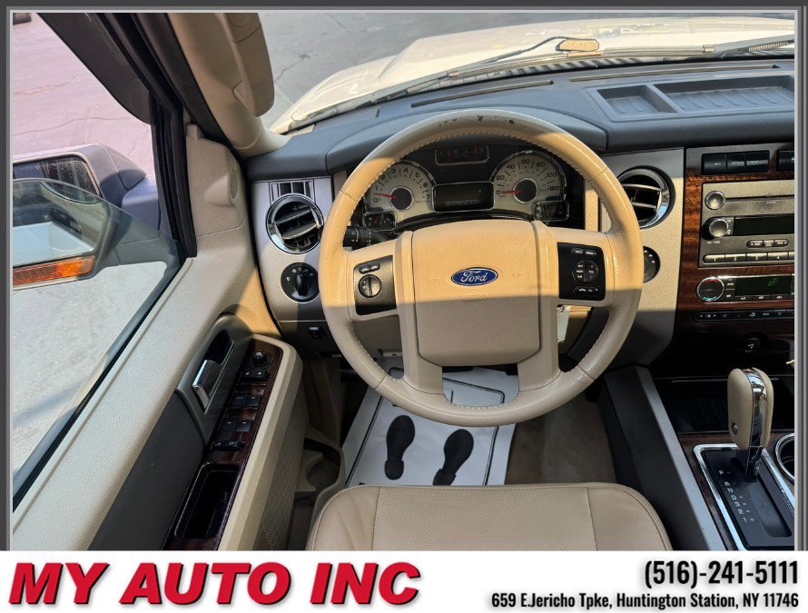 Used 2011 Ford Expedition XLT w/ 202A Rapid Spec Order Code AWD/4WD image 13