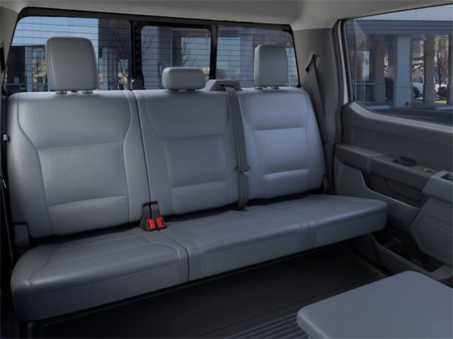 New 2026 Ford F550 4x4 Crew Cab image 4