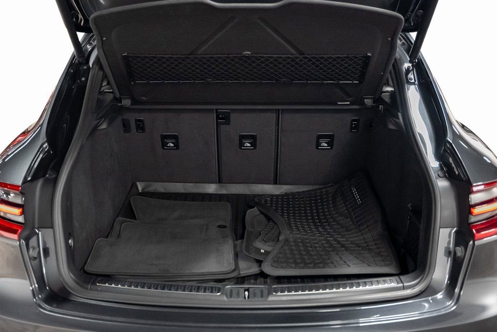 Used 2017 Porsche Macan image 53