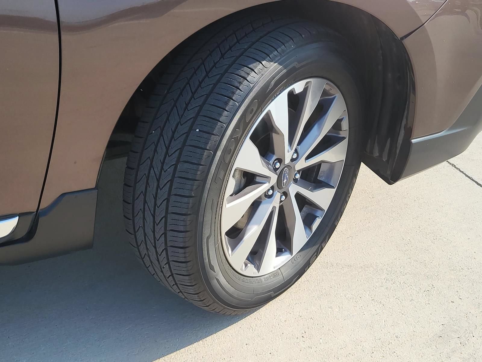 Used 2019 Subaru Outback 2.5i Touring w/ Popular Package #3A AWD/4WD image 5
