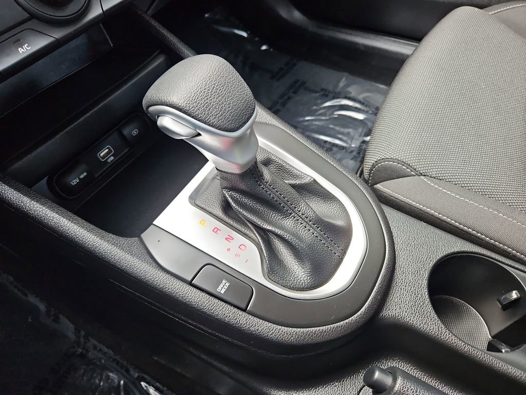 Used 2024 Kia Forte LXS FWD image 18
