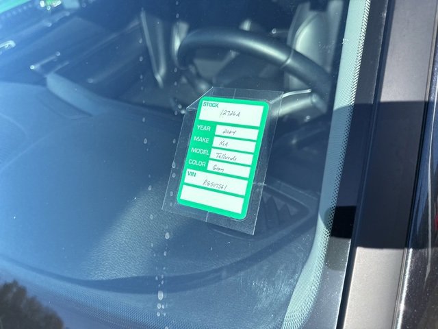 Used 2024 Kia Telluride S w/ S Sunroof Package image 15