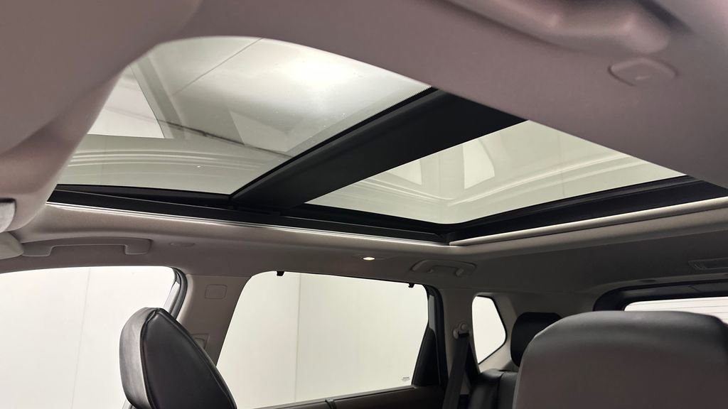 Certified 2023 Nissan Rogue SV w/ SV Premium Package image 18