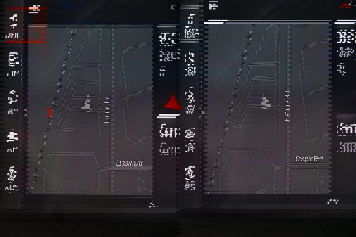 Used 2024 BMW Z4 M40i w/ Premium Package image 47