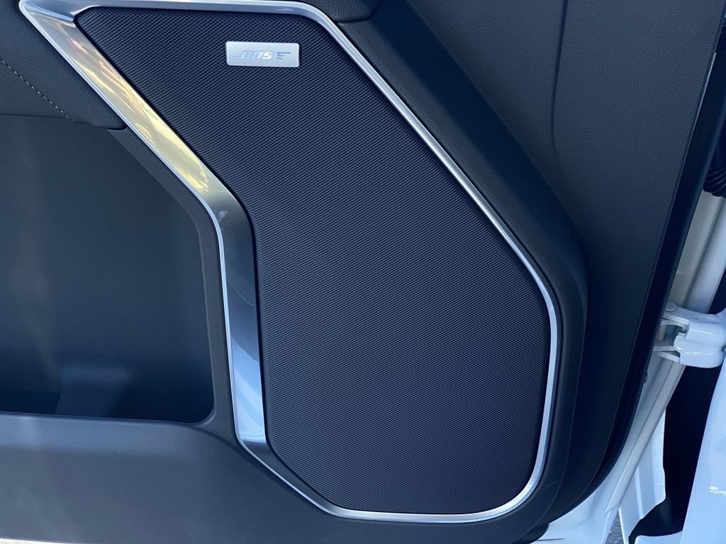 New 2026 GMC Sierra 3500 SLT w/ SLT Convenience Package image 31