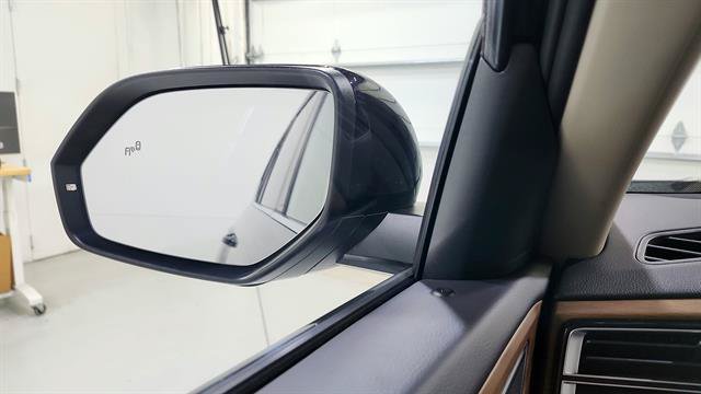 Used 2025 Volkswagen Atlas SE FWD image 13