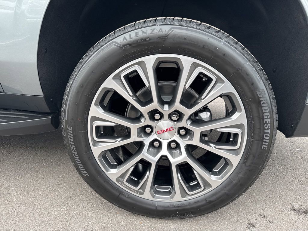 New 2026 GMC Yukon XL Denali image 37