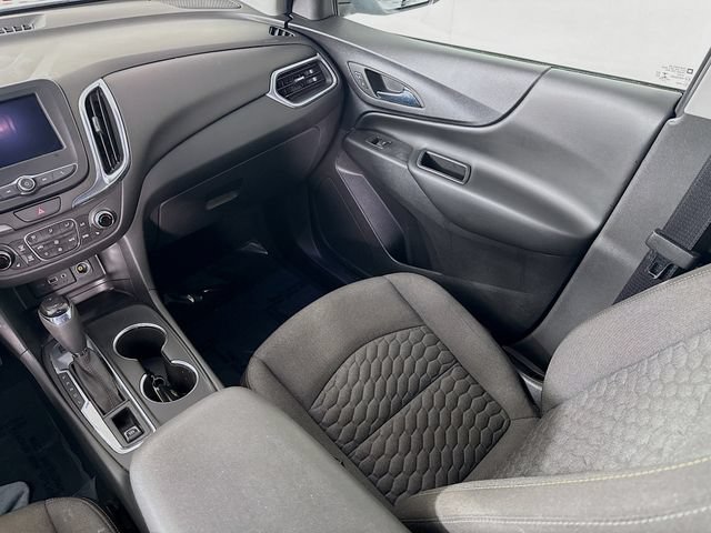 Used 2020 Chevrolet Equinox LT w/ Driver Convenience Package AWD/4WD image 19