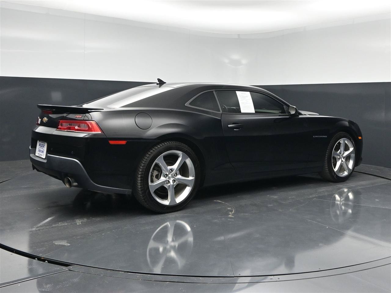 Used 2015 Chevrolet Camaro LT w/ RS Package RWD image 5