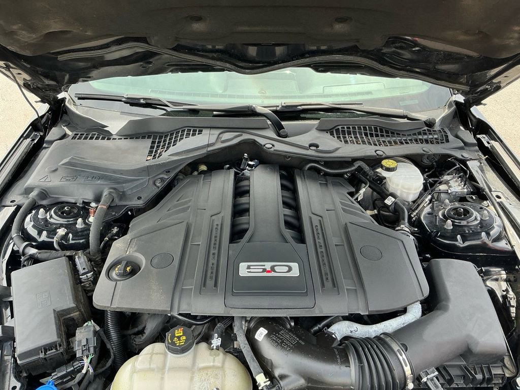 Used 2021 Ford Mustang GT RWD image 25