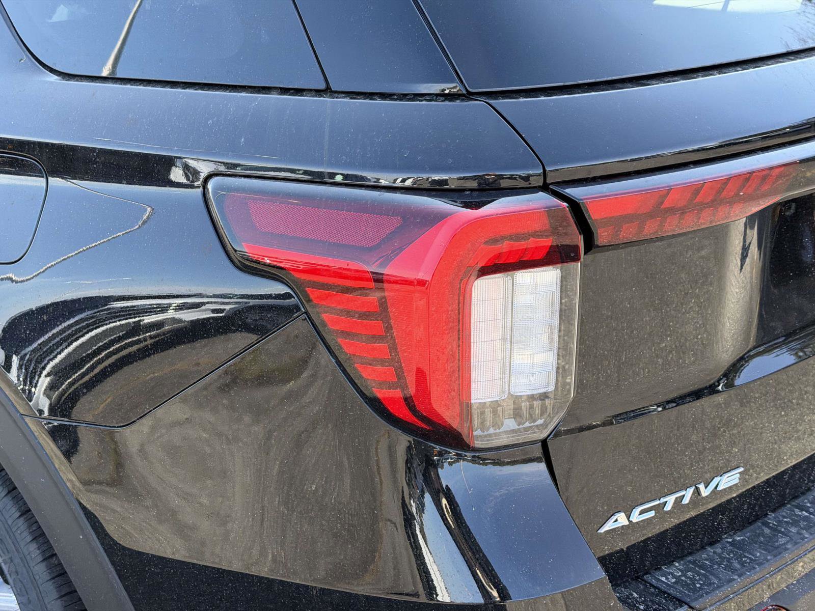 New 2026 Ford Explorer Active image 9