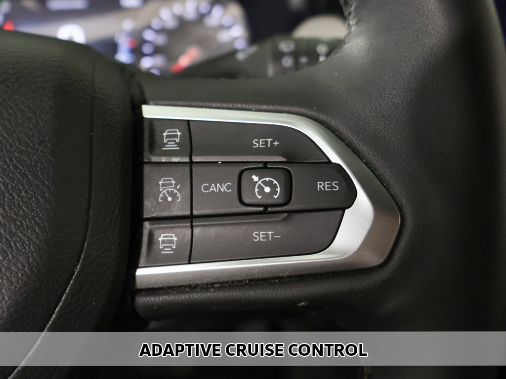 Used 2024 Jeep Compass Limited AWD/4WD image 3