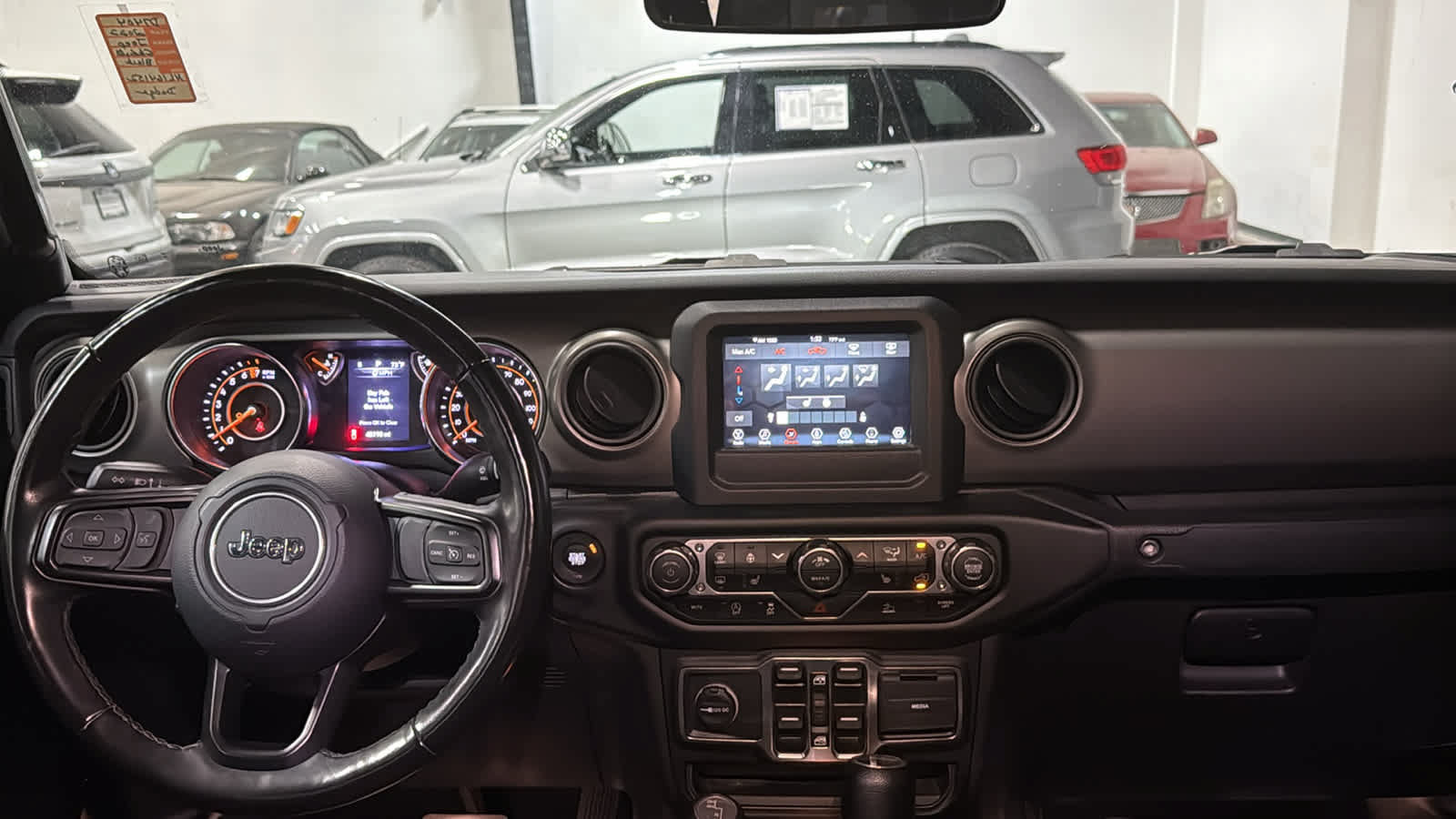 Used 2022 Jeep Gladiator Overland AWD/4WD image 28