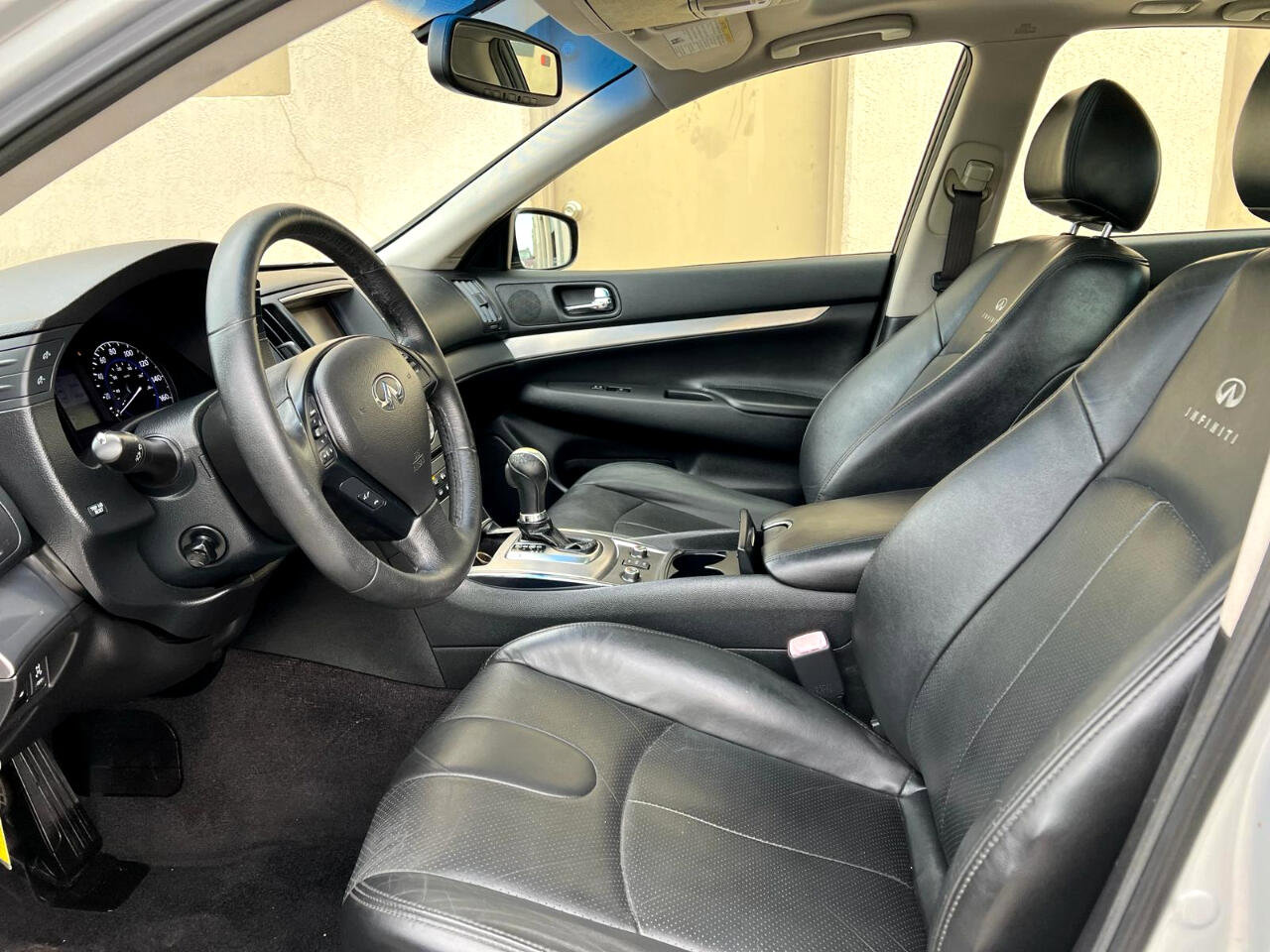 Used 2013 INFINITI G37 x Sedan w/ Premium Pkg image 24