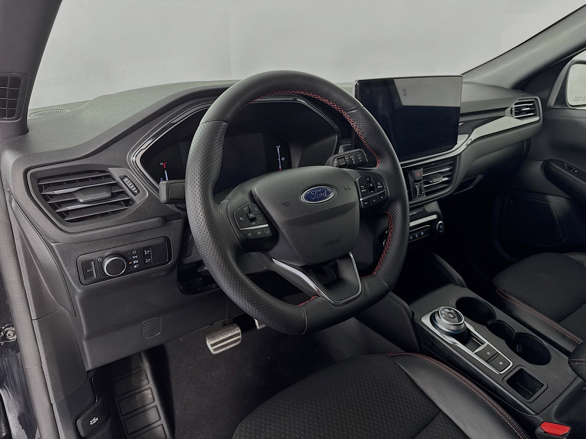Used 2023 Ford Escape ST-Line w/ Tech Pack #1 AWD/4WD image 9