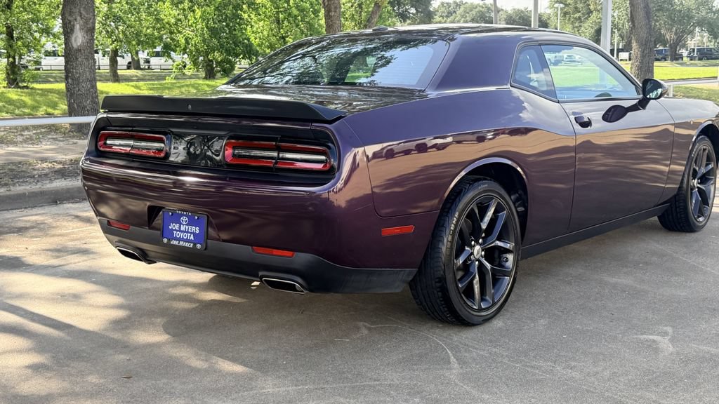 Used 2022 Dodge Challenger SXT w/ Blacktop Package RWD image 7