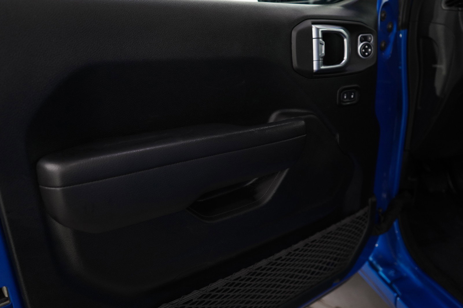 Used 2021 Jeep Gladiator Sport image 22