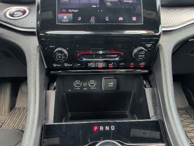 Used 2024 Jeep Grand Cherokee L Laredo AWD/4WD image 19