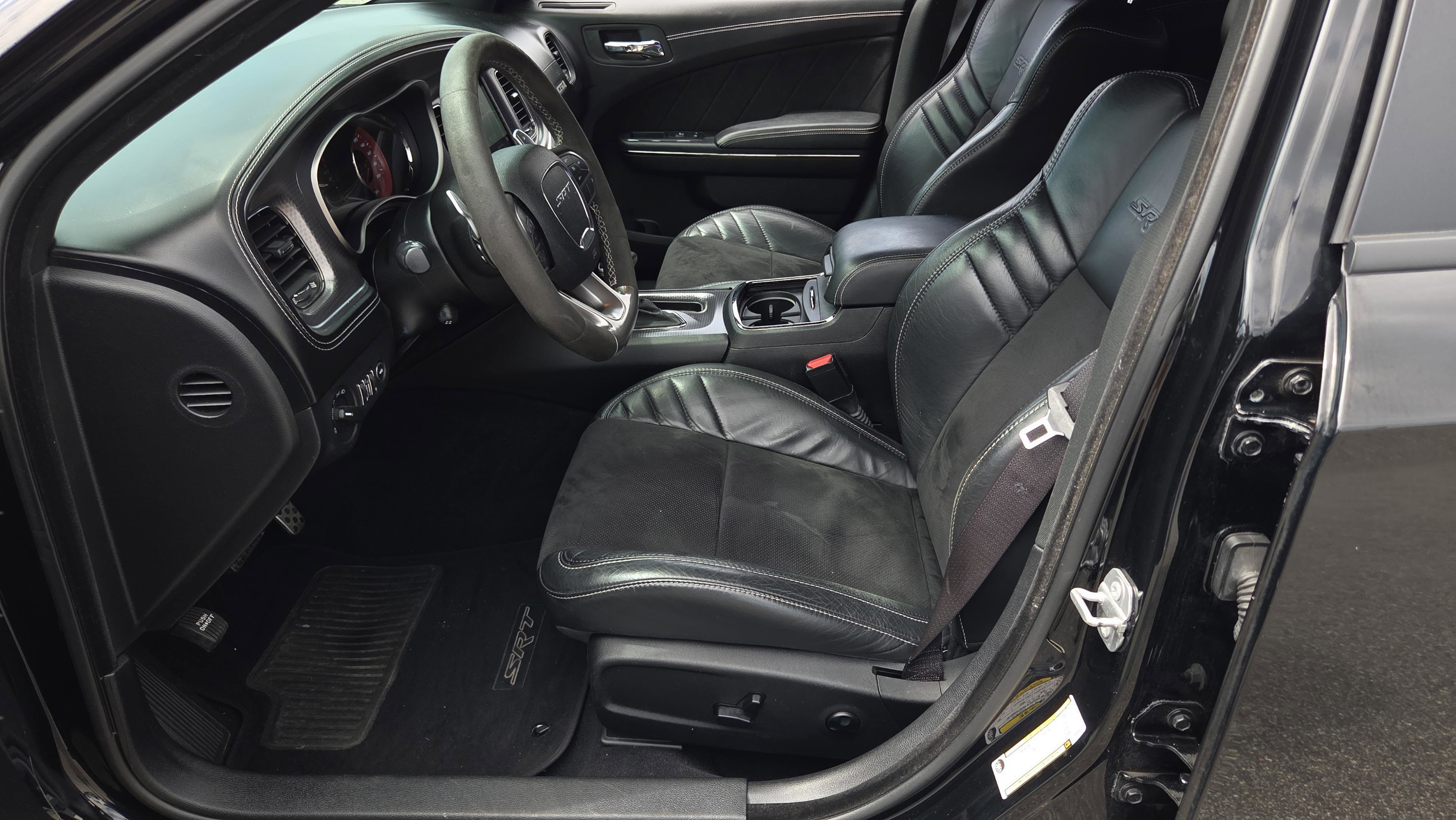 Used 2019 Dodge Charger SRT Hellcat w/ Harman/Kardon Audio Group RWD image 9